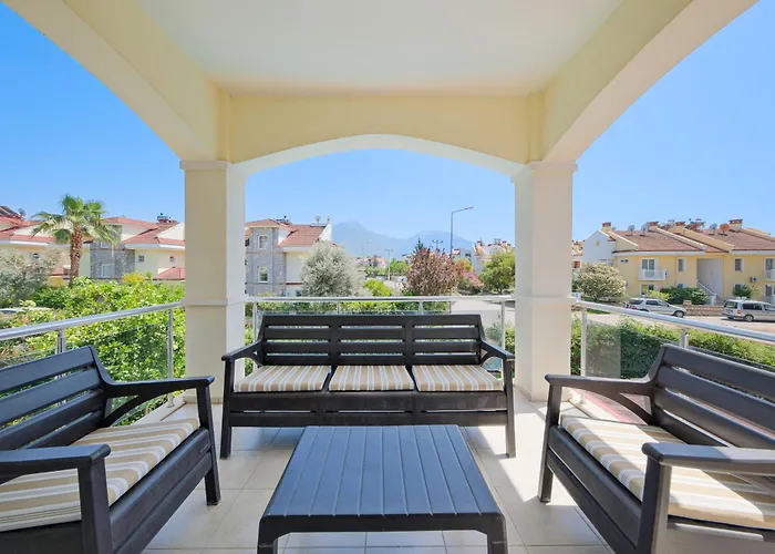 Vilă Gul - Private Pool , 10 Min Walk *