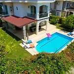 Gul - Private Pool , 10 Min Walk Fethiye