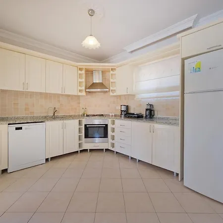 Guel, 别墅 费特希耶