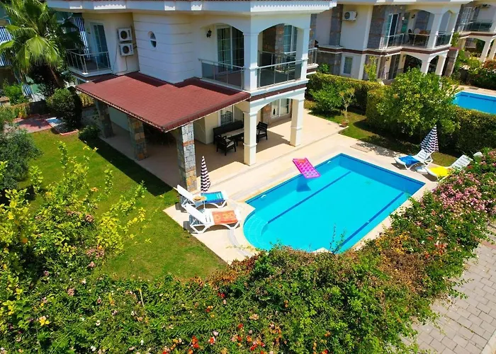 Gul - Private Pool , 10 Min Walk *