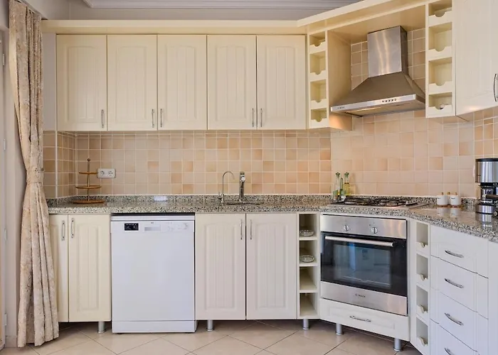 Gul - Private Pool , 10 Min Walk Вилла *