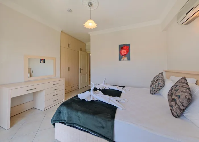 Gul - Private Pool , 10 Min Walk Фетхие