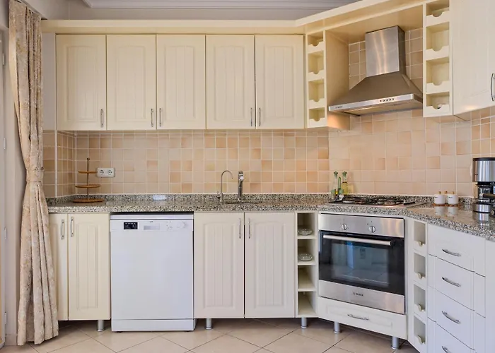 Gul - Private Pool , 10 Min Walk Фетхие